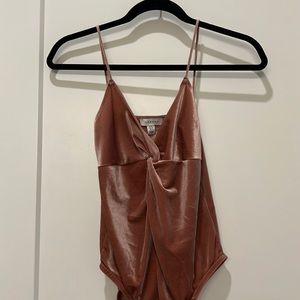 Rose Top Shop body suit with twist